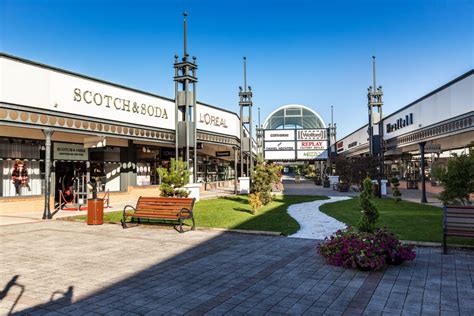 Tous les magasins d'usine à Troyes : 200 boutiques outlet de .